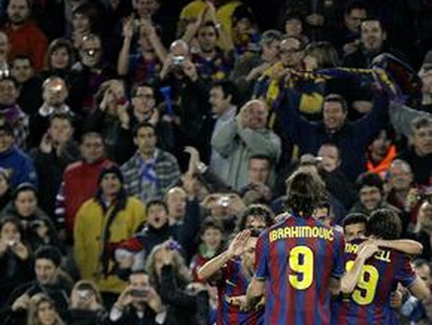 El M&aacute;laga est&aacute; a punto de dar la sorpresa en el Camp Nou, pero cae en el tramo final del partido. / AFP &middot; EFE &middot; Reuters