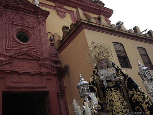 La Virgen de la Estrella saliendo de la parroquia.

Foto: Victoria Hidalgo