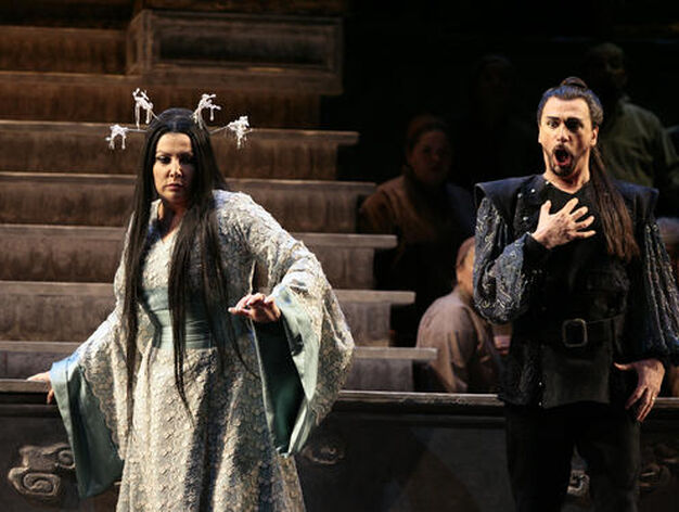 Ensayo general de 'Turandot' el pasado martes en el Teatro de la Maestranza. / Juan Carlos Mu&ntilde;oz