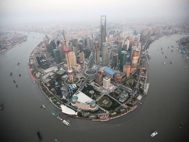 Vista a&eacute;rea de la zona en que se celebra la Exposici&oacute;n de Shangai.

Foto: AFP Photo