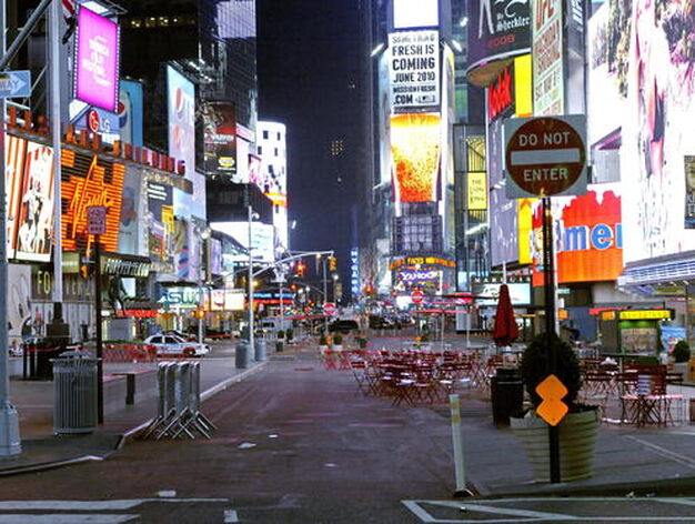 Un coche con explosivos obliga a desalojar la neoyorquina plaza de Times Square.

Foto: AFP/ REUTERS/ EFE