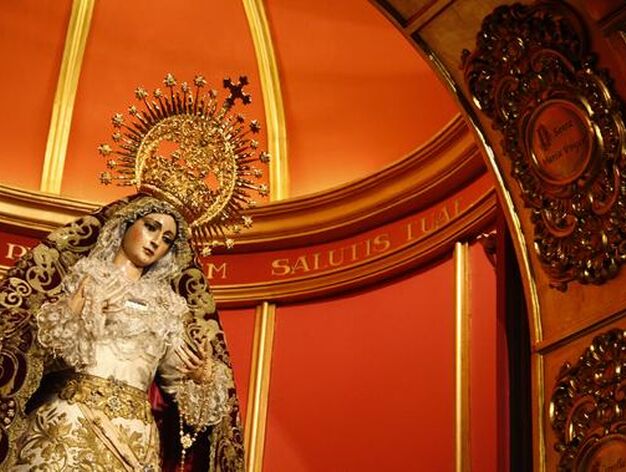M&aacute;rmol, bronce y madera son los materiales que forman el monumental retablo que acoger&aacute; al Cristo de la Expiraci&oacute;n.

Foto: Victoria Hidalgo