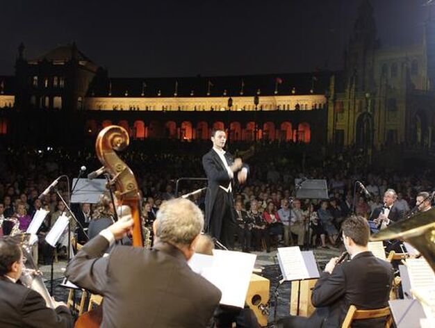 Un concierto reinaugura la Plaza de Espa&ntilde;a.

Foto: Jos&eacute; &Aacute;ngel Garc&iacute;a