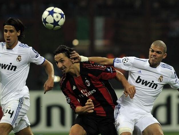 El buen juego del Madrid resiste a Inzaghi y al arbitraje de Webb

Foto:  AFP