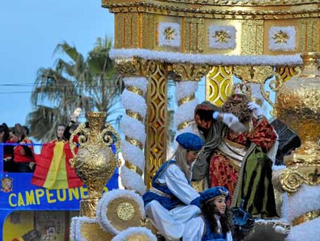 Cabalgata de Reyes Magos de Olivares.

Foto: Manuel G&oacute;mez