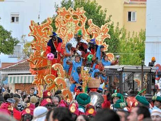 Cabalgata de Reyes Magos de Sanl&uacute;car la Mayor.

Foto: Manuel G&oacute;mez