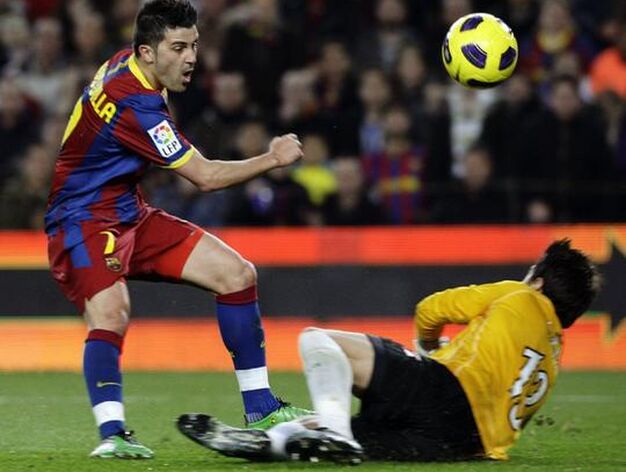 El Betis sale goleado del Camp Nou tras aguantarle el tipo al Barcelona durante m&aacute;s de medio tiempo. / Reuters