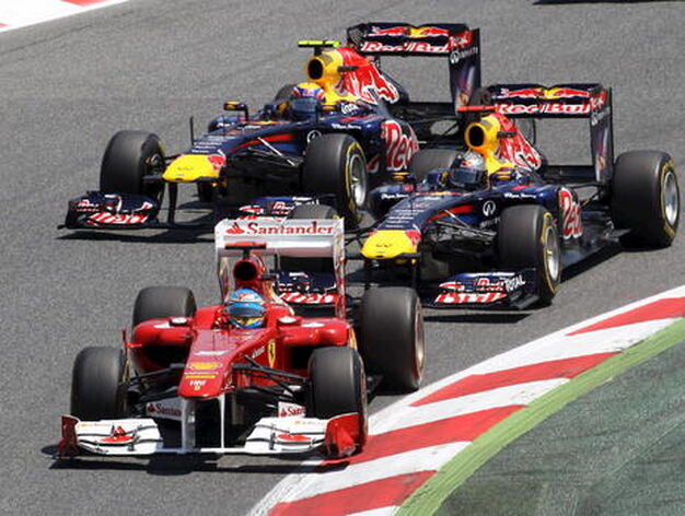 Vettel vuelve a ganar en Montmel&oacute;. Alonso acaba quinto.

Foto: EFE