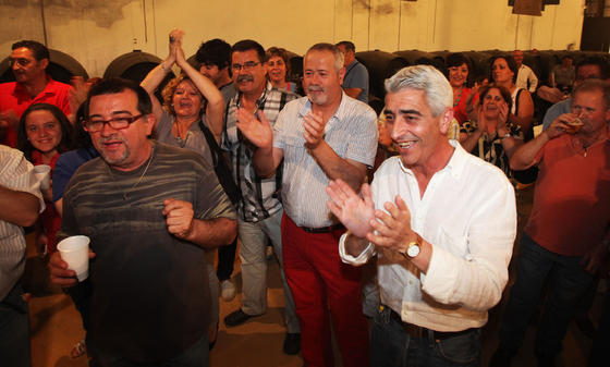 Los simpatizantes de IU mostraron su alegr&iacute;a al conocer el resultado de las elecciones municipales, que les otorgan tres concejales.

Foto: Vanesa Lobo