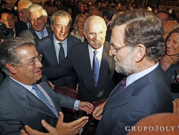 Rajoy felicita a Zoido ante Uru&ntilde;uela.

Foto: Antonio Pizarro - Manuel G&oacute;mez