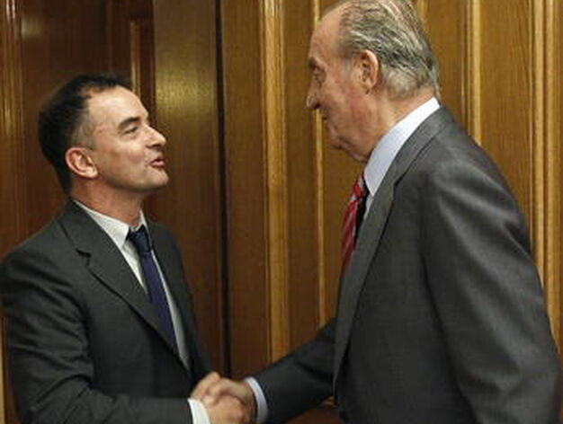 El rey Juan Carlos recibe al diputado de ERC Alfred Bosch

Foto: EFE