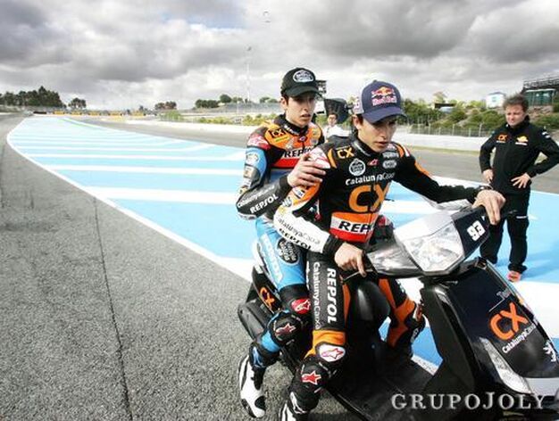 Marc M&aacute;rquez junto a su hermano, &Aacute;lex M&aacute;rquez, que debuta este fin de semana en Moto 3

Foto: Pascual / Manuel Aranda / Fito Carreto