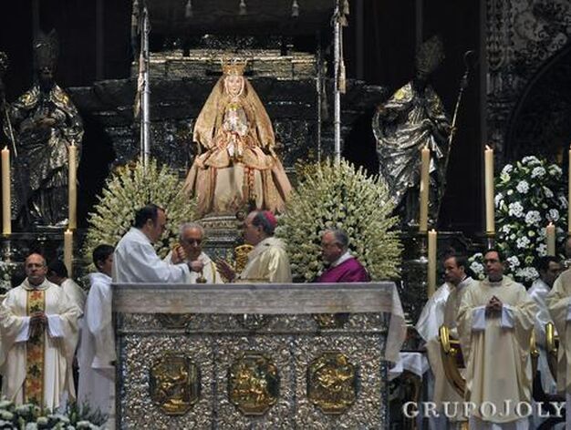 La misa a la Patrona. 

Foto: Juan Carlos V&aacute;zquez