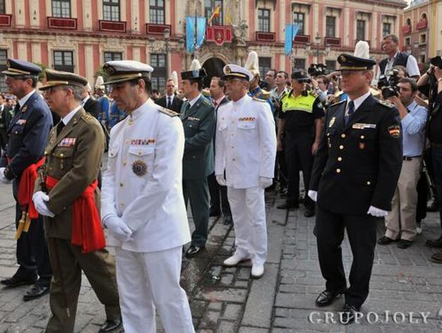 El cuerpo militar asiste a la salida extraordinaria. 

Foto: Juan Carlos V&aacute;zquez