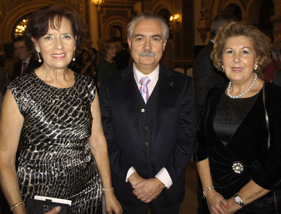 Lola Navas, Antonio Mar&iacute;a Rabasco y Reyes Gallego.

Foto: Victoria Ram&iacute;rez