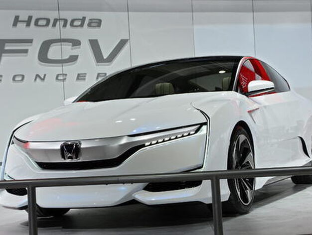 El prototipo Honda FCV

Foto: EFE