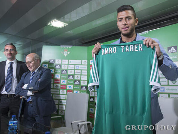 La im&aacute;genes de la presentaci&oacute;n de Tarek como nuevo jugador del Betis

Foto: Antonio Pizarro