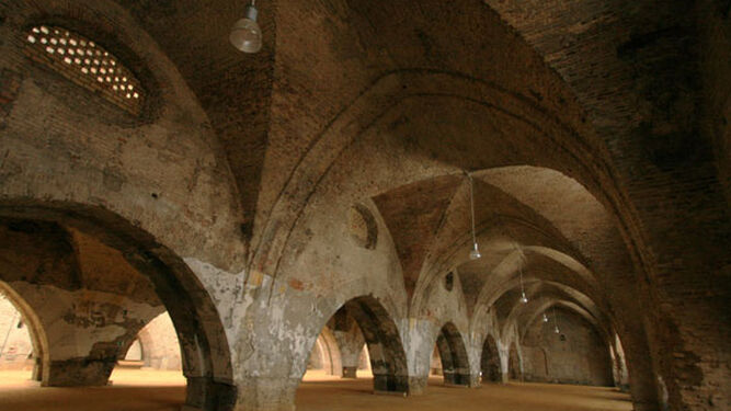 Interior de las Atarazanas de Sevilla.