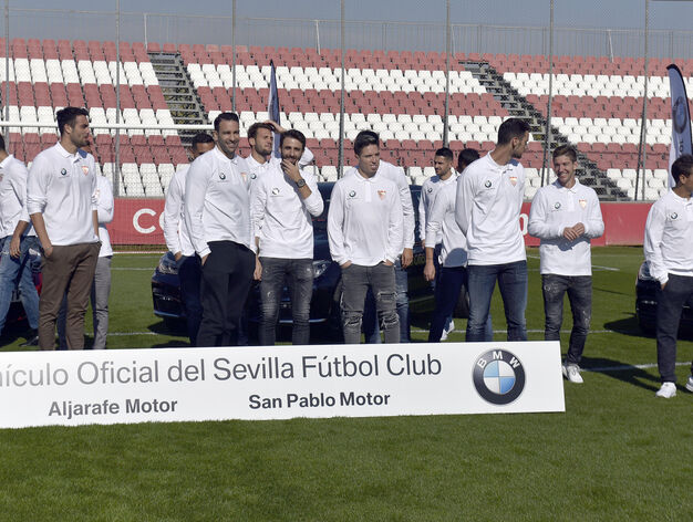Entrega de coches BMW a la plantilla del Sevilla