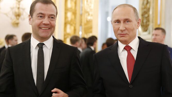 Putin y Medveded en el Kremlin.