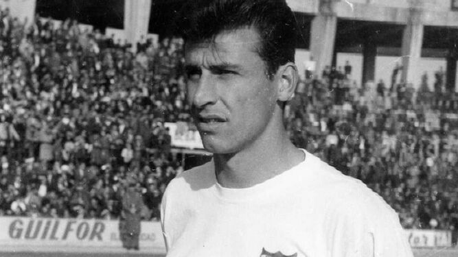Juan Maraver, durante su etapa como futbolista.
