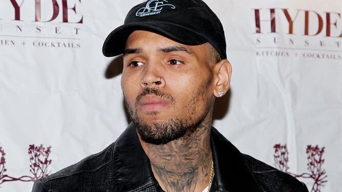 Chris Brown está acusado de querer matar a su ex novia