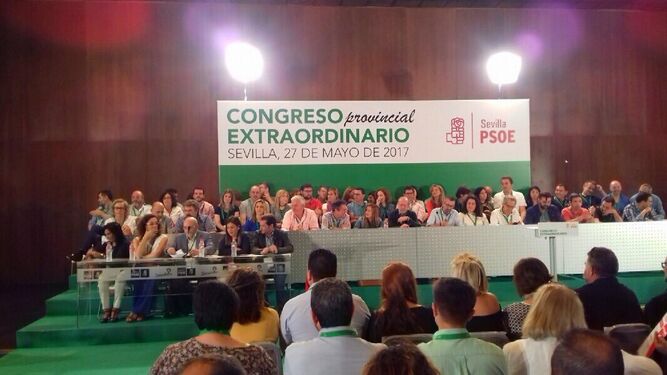 Vista general de la celebración del Congreso Extraordinario del PSOE de Sevilla.