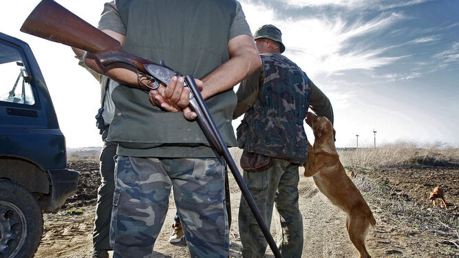 La Junta estima que el número de personas que participan en la caza, de forma activa o no, ronda el medio millón.