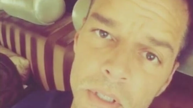 Ricky Martin pide ayuda para localizar a su hermano
