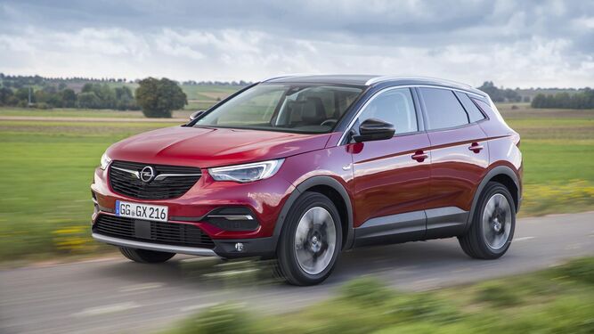 Opel ya tiene a la venta el nuevo Grandland X, un SUV de tamaño medio.