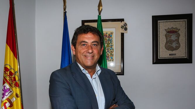 El alcalde de Cazalla de la Sierra, Sotero M. Martín.