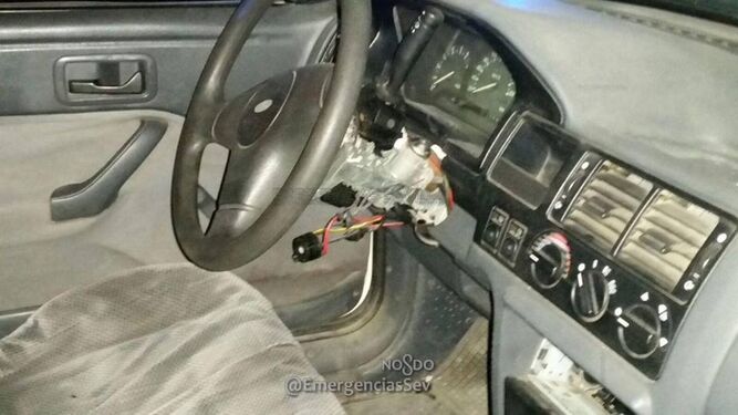 Detalle del interior del vehículo robado