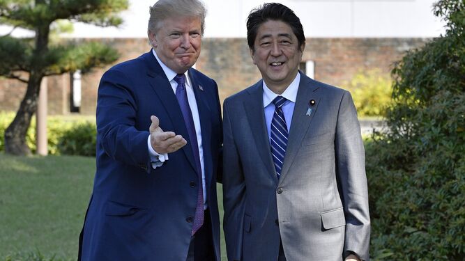 Trump y Abe, ayer en un club de golf al norte de Tokio.