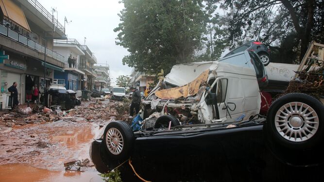 El temporal deja al menos 15 muertos  en Grecia
