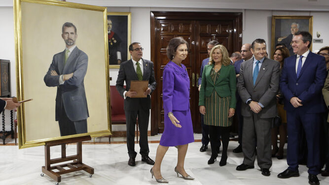 La Reina Sof&iacute;a, en la entrega del I Premio Carrillo Salcedo