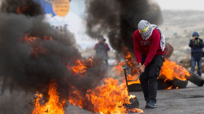 Decenas de heridos en las protestas por Jerusalén