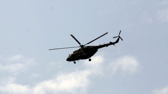 Un helicóptero militar.