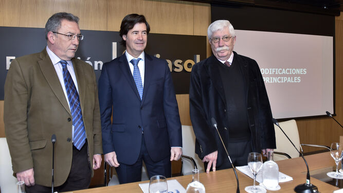 Ignacio Pozuelo, Miguel Rus y Eduardo Martínez, en la inauguración de la jornada sobre la nueva OROA.