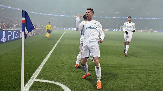 Cristiano Ronaldo celebra su tanto en París.