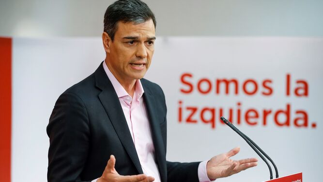 Pedro Sánchez comparece en rueda de prensa.