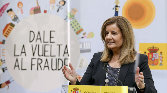 La ministra de Empleo, Fátima Bañez, durante la presentacón de una campaña contra el fraude.