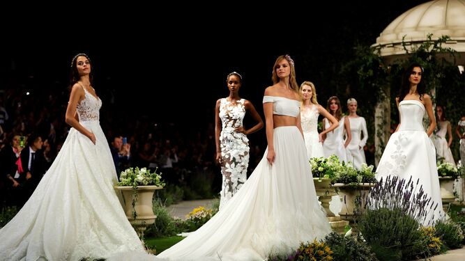Pronovias- Barcelona Bridal Fashion Week