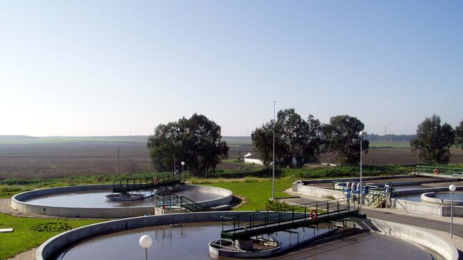 La estación depuradora  de aguas residuales (EDAR) de Utrera, que gestiona el Consorcio del Huesna.