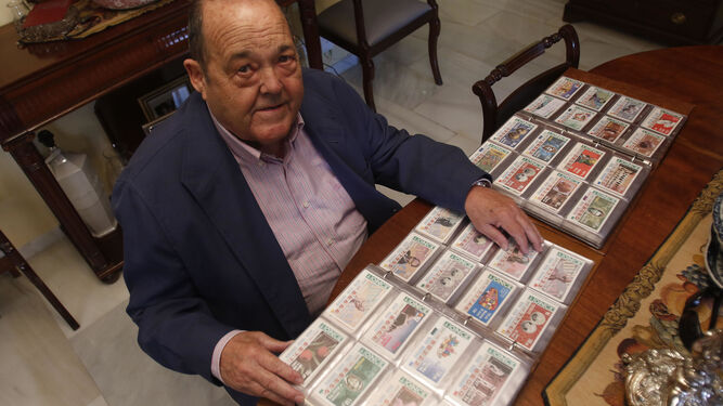 Luis Manuel Osborne cuenta en su colección con curiosidades como un cupón del año 1944, los mil números de tres cifras o un cupón diario desde el 1 de enero de 1984 terminados en 0 o en 13