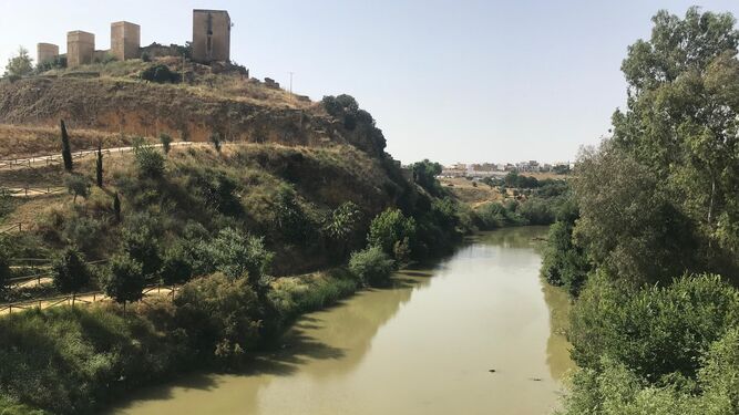 El río Guadaíra a su paso por Alcalá de Guadaíra.