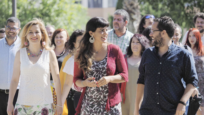 Teresa Rodríguez conversa con José Ignacio García, de su lista a las primarias en Podemos
