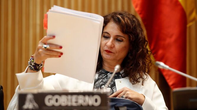 La ministra de Hacienda, María Jesús Montero, en el Congreso
