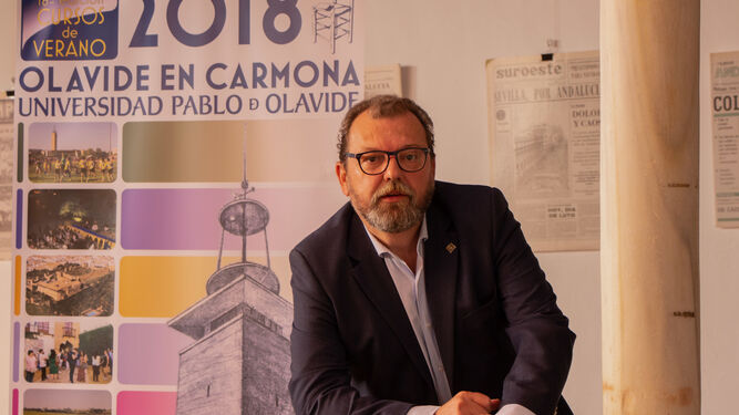 El director de la sede carmonense de la UPO, Francisco Hidalgo, alma máter de los cursos de verano.