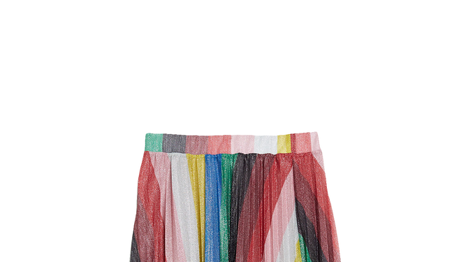 Falda plisada con rayas arco iris, de Sfera.