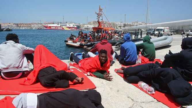 Los últimos inmigrantes rescatados en el Estrecho
